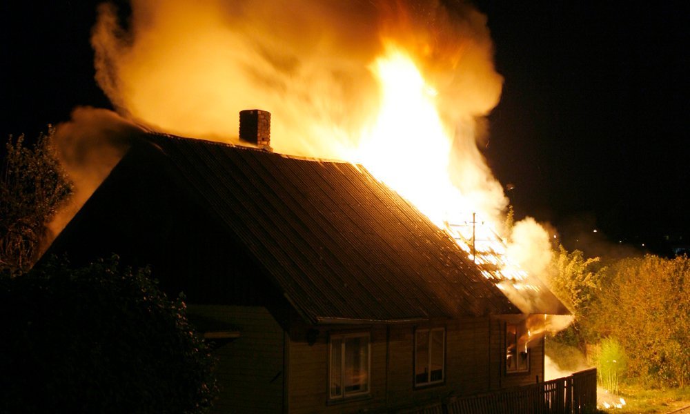 Omat akkuviritelmät sisältävät riskejä