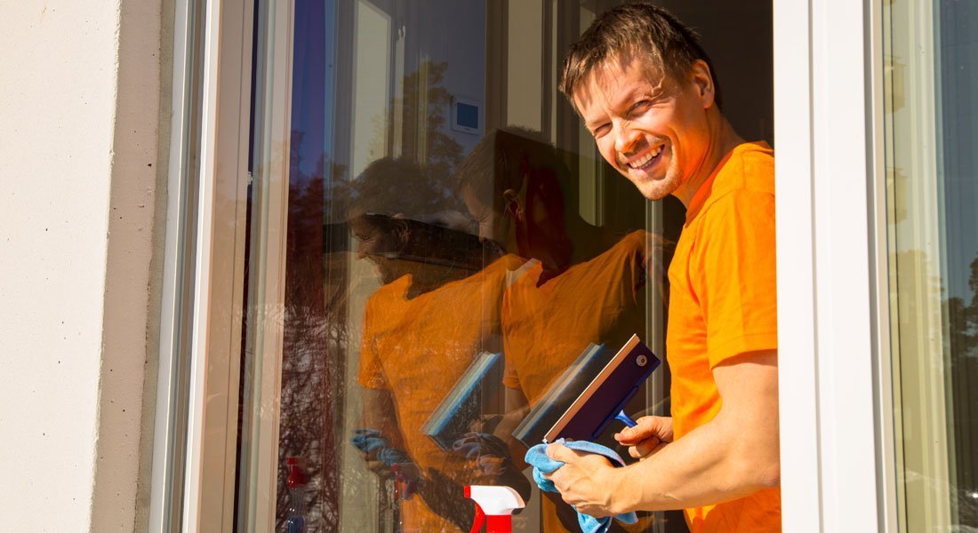 Puhtaat ikkunat tuovat valoa